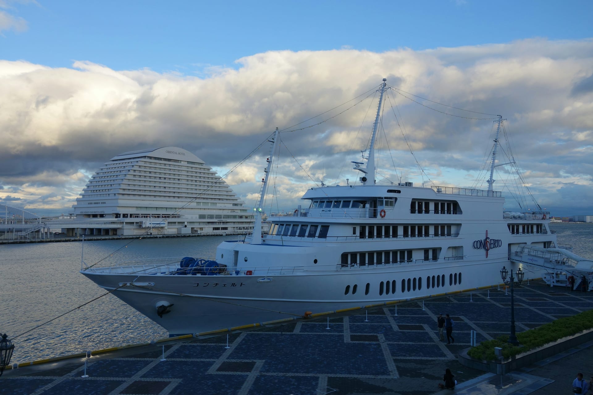 Umie Mosaic waterfront shopping mall and Ferris wheel at Kobe Harborland